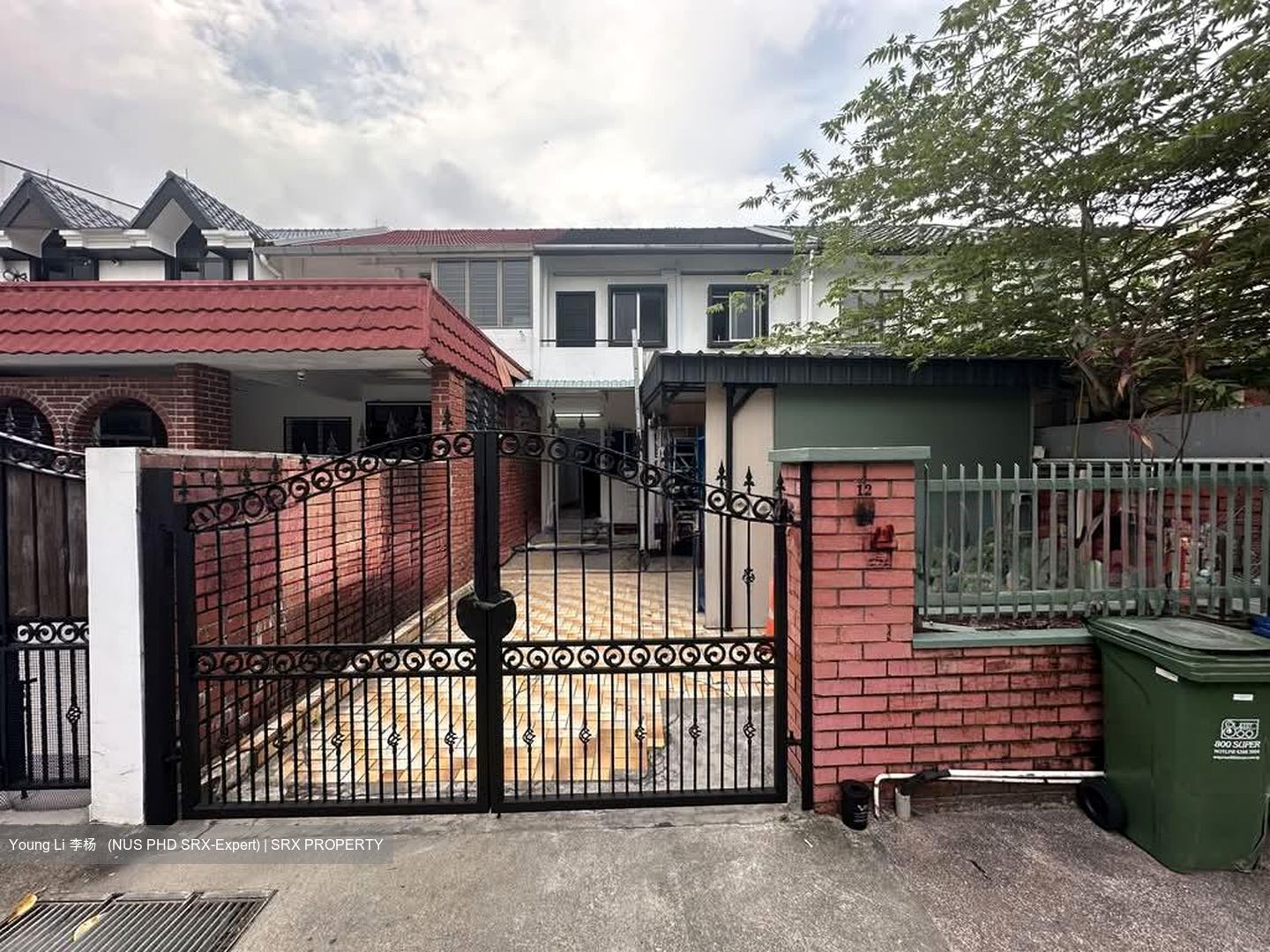 Thomson Park (D20), Terrace #576485551
